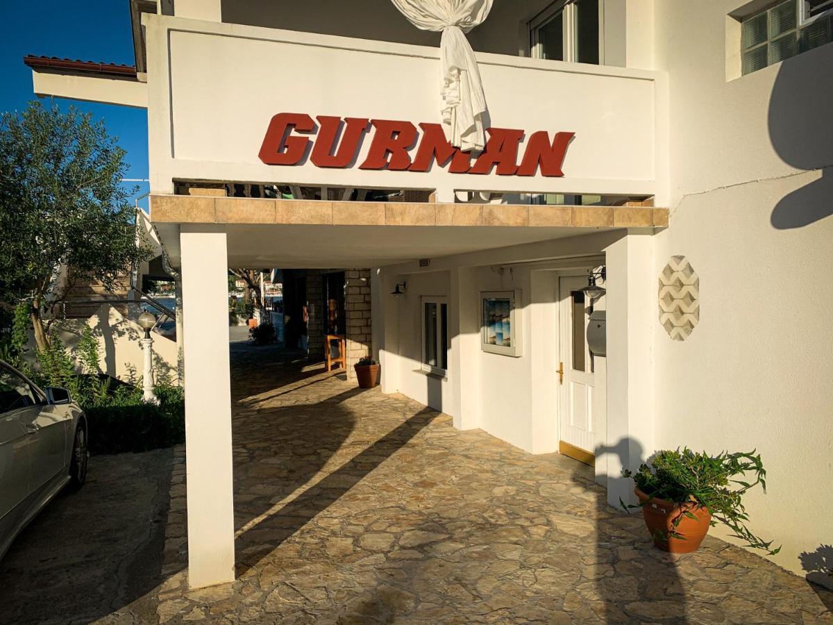 Apartments Gurman Supetarska Draga Extérieur photo
