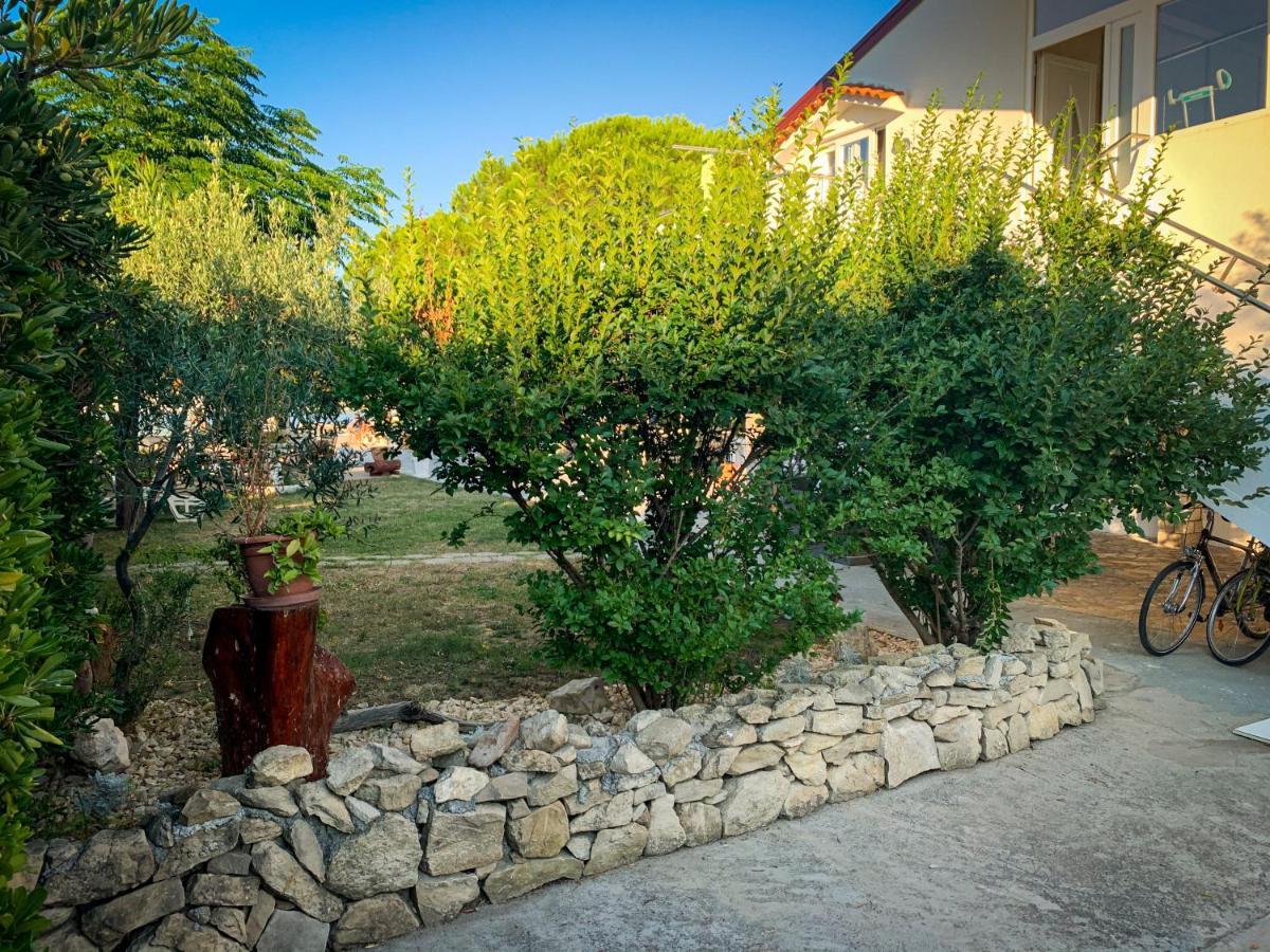 Apartments Gurman Supetarska Draga Extérieur photo