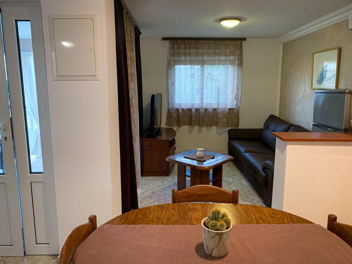 Apartments Gurman Supetarska Draga Extérieur photo