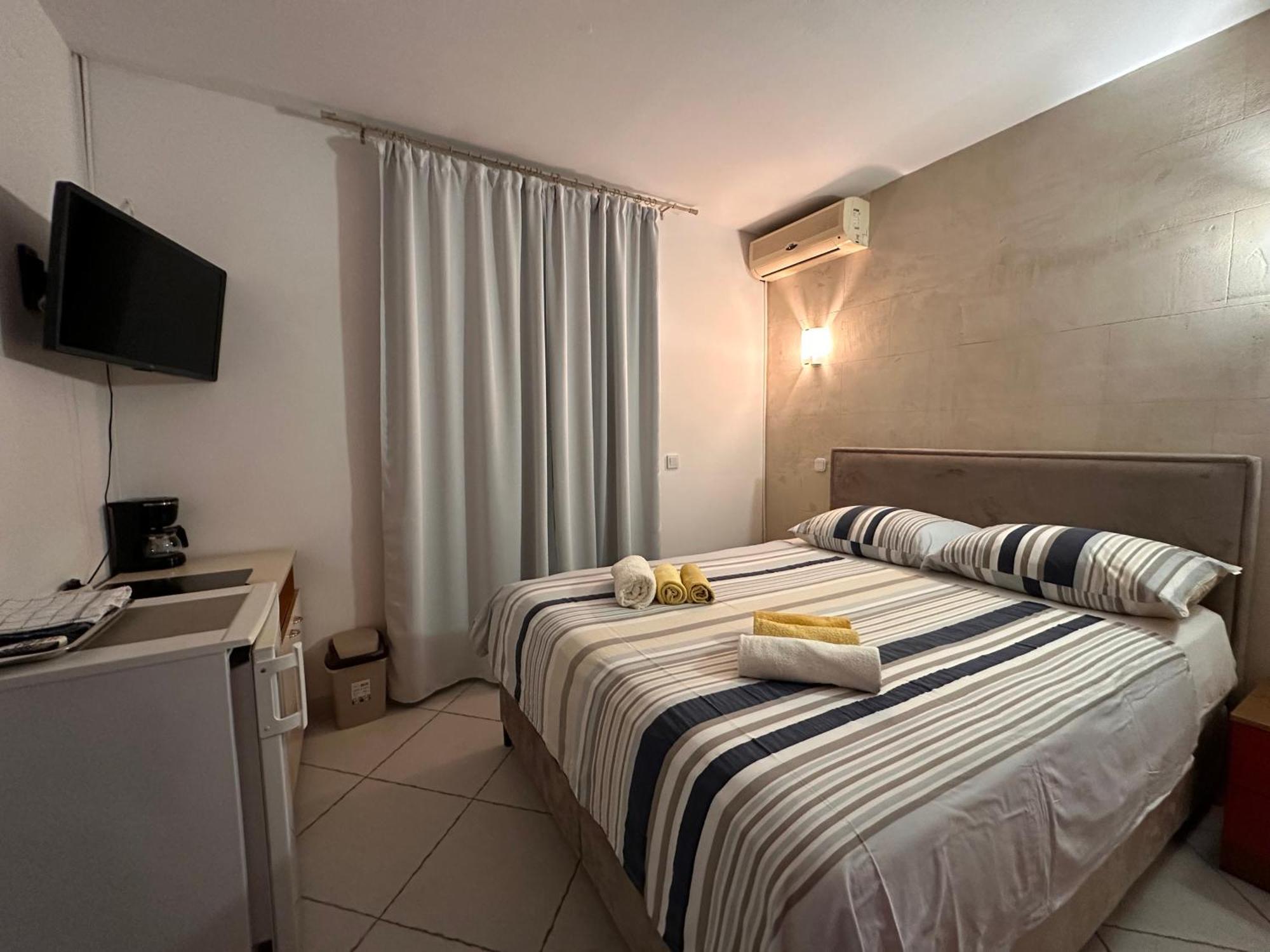 Apartments Gurman Supetarska Draga Extérieur photo